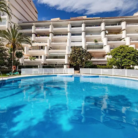 Patio Andaluz - Jardines 434 *